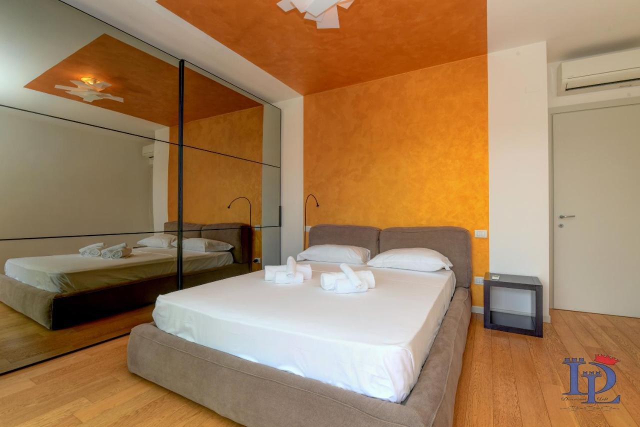 Desenzanoloft Official Partner Marriott Homes & Villas - Oscar Luxury Suite Дезенцано-дель-Гарда Экстерьер фото
