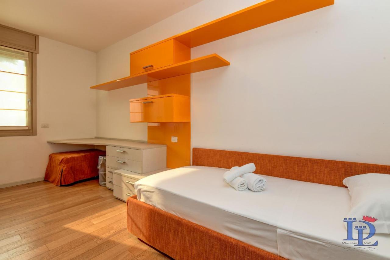 Desenzanoloft Official Partner Marriott Homes & Villas - Oscar Luxury Suite Дезенцано-дель-Гарда Экстерьер фото